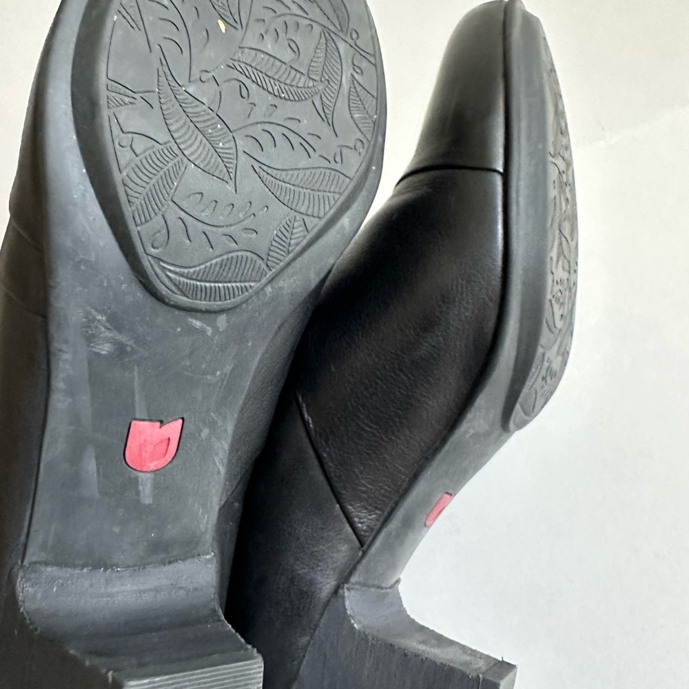 Umberto Raffini Women's Naomi Heel - Picture 6 of 8